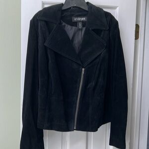 BLACK LEATHER JACKET SIZE 18/20 WORN ONCE